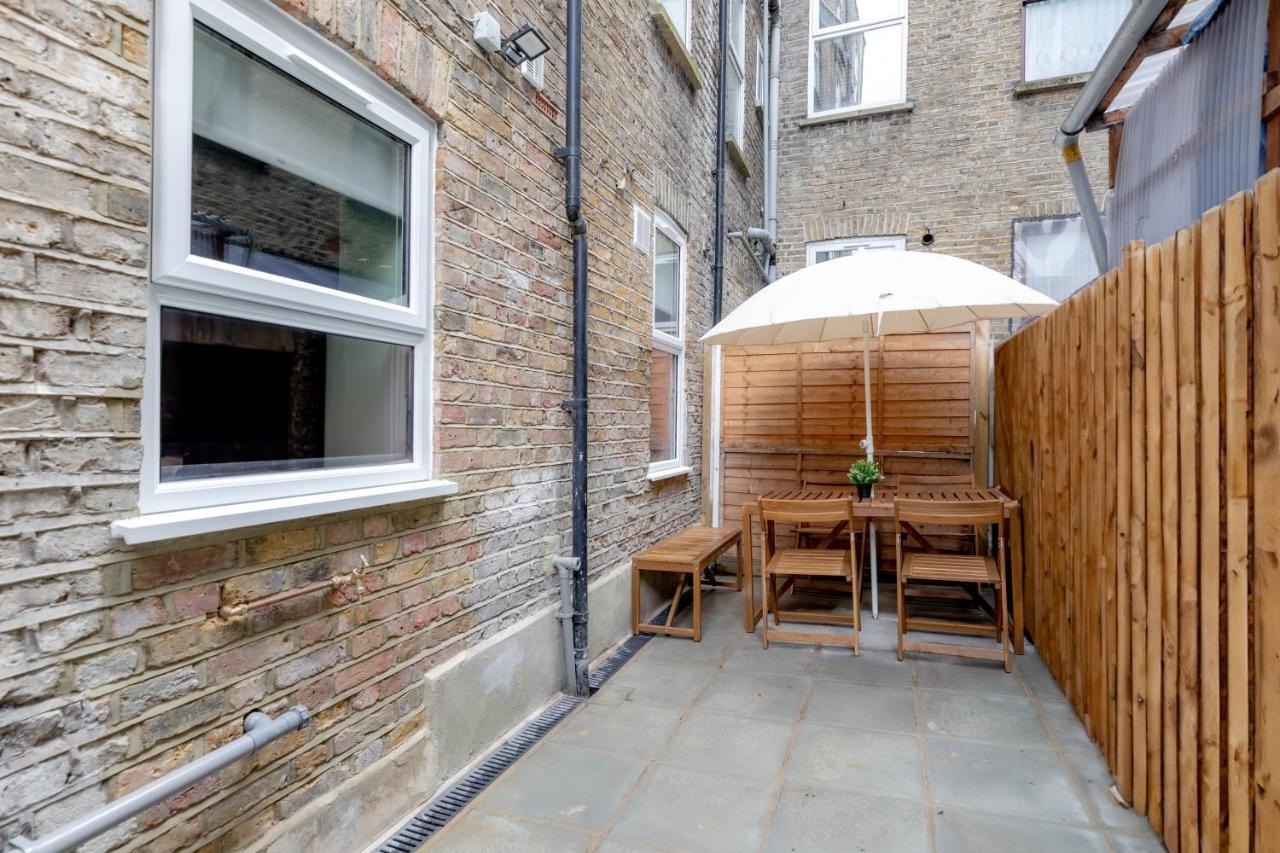Central Stylish 2-Bed Apartment In ロンドン エクステリア 写真