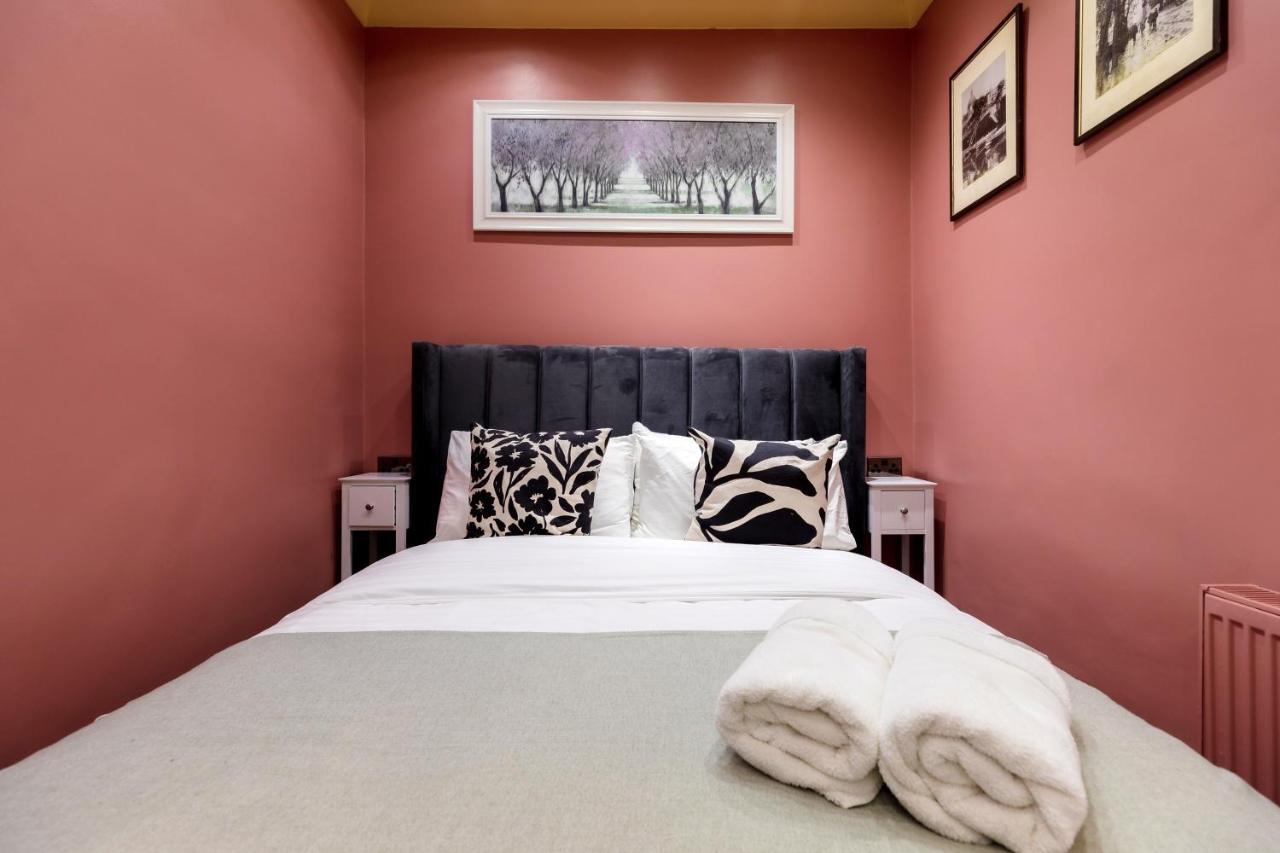 Central Stylish 2-Bed Apartment In ロンドン エクステリア 写真